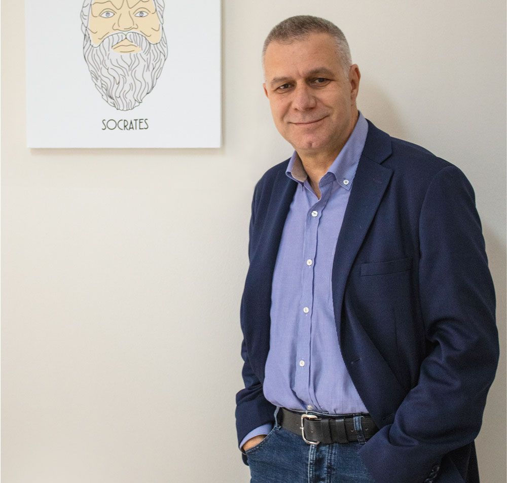 Όλα τριγύρω αλλάζουνε και όλα τα ίδια μένουν